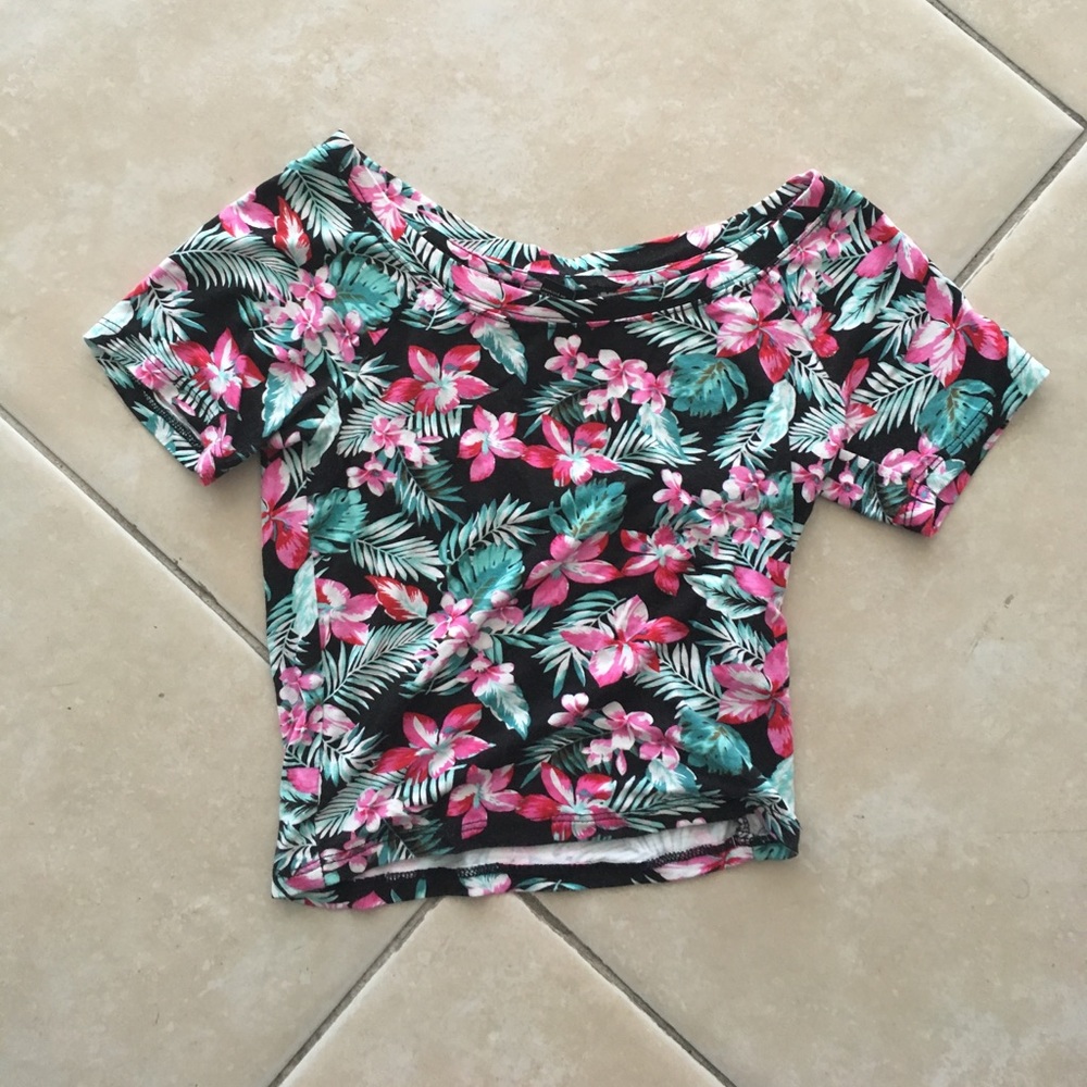 Floral skin tight crop top