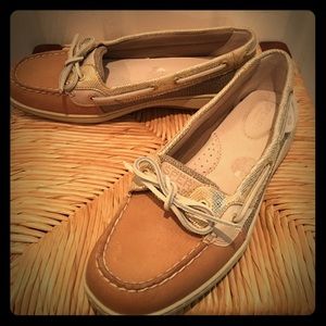 REDUCED Sperrys tan and gold sparkle topsiders
