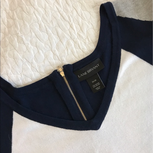 ⭐️ LB. navy/white sweater with back zipper. - Picture 2 of 2
