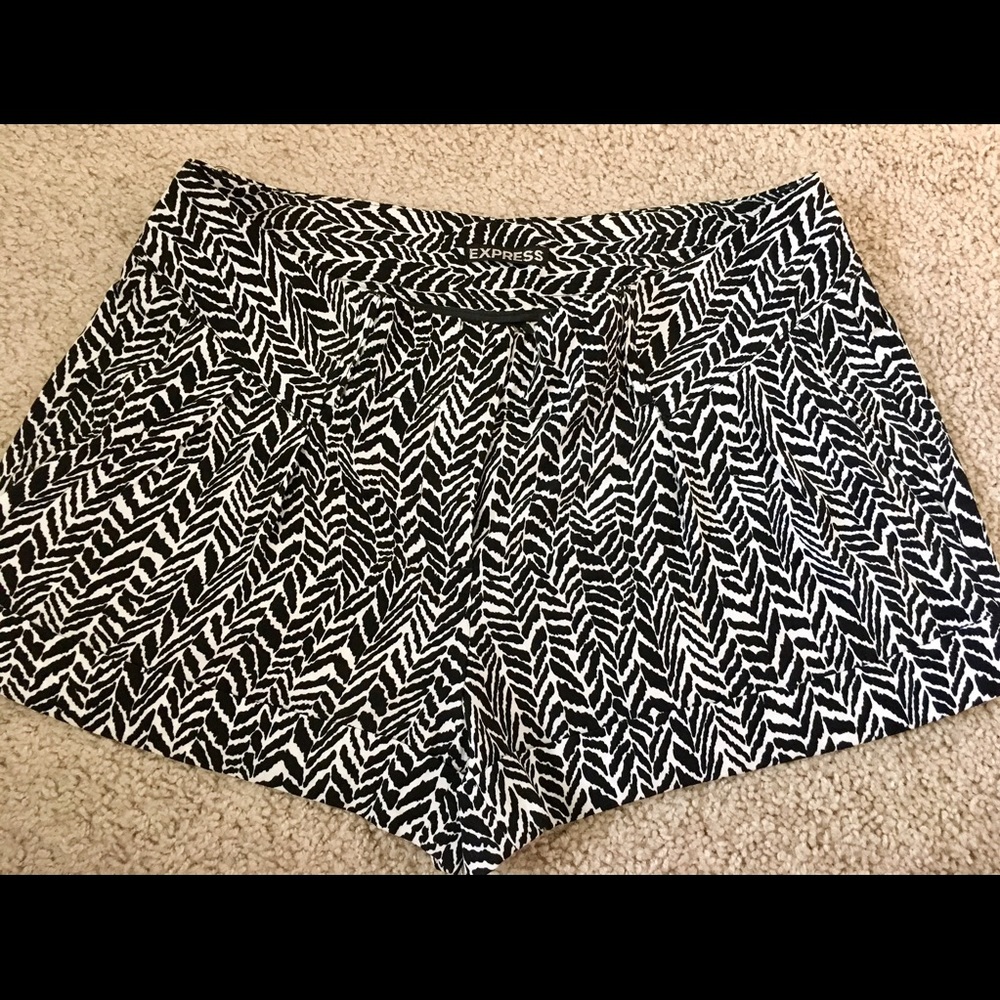 Express Black and White Pattern Shorts