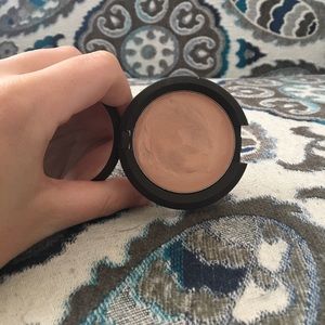 BECCA Highlighter