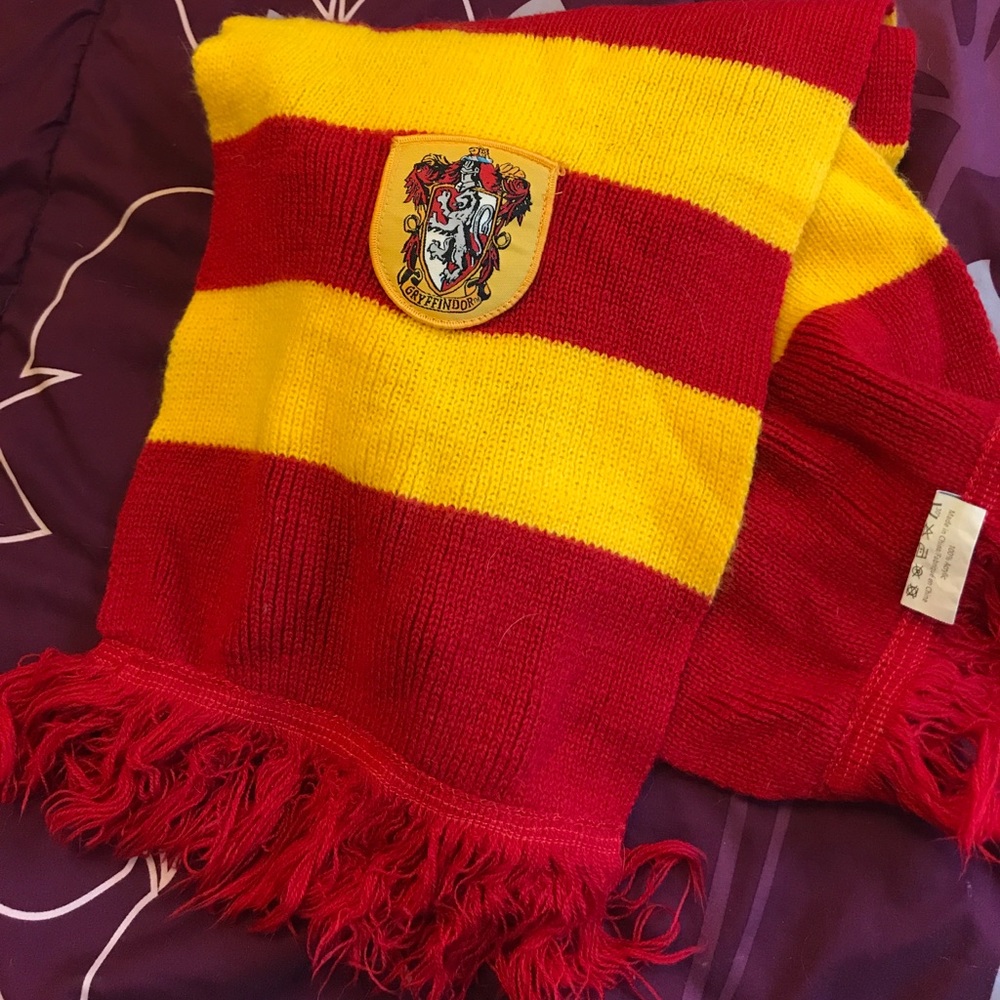 Official Harry Potter Gryffindor Scarf. One size.