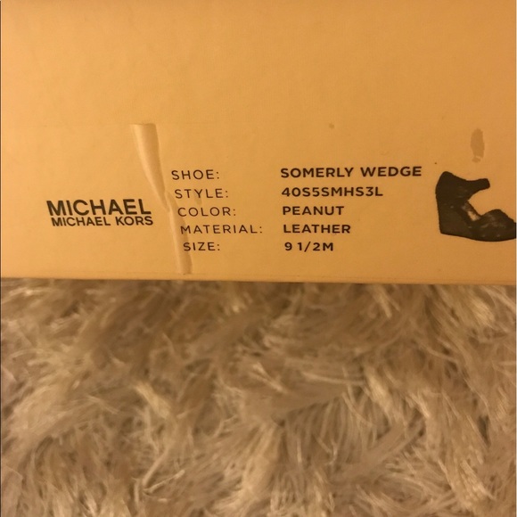 HOLD. MK wedges - Picture 7 of 7