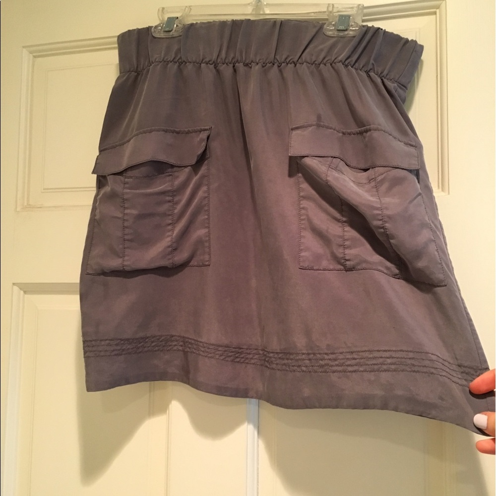 FOREVER 21 GREY SKIRT