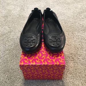 Tory Burch Reva Figueira Leather Flats in Black