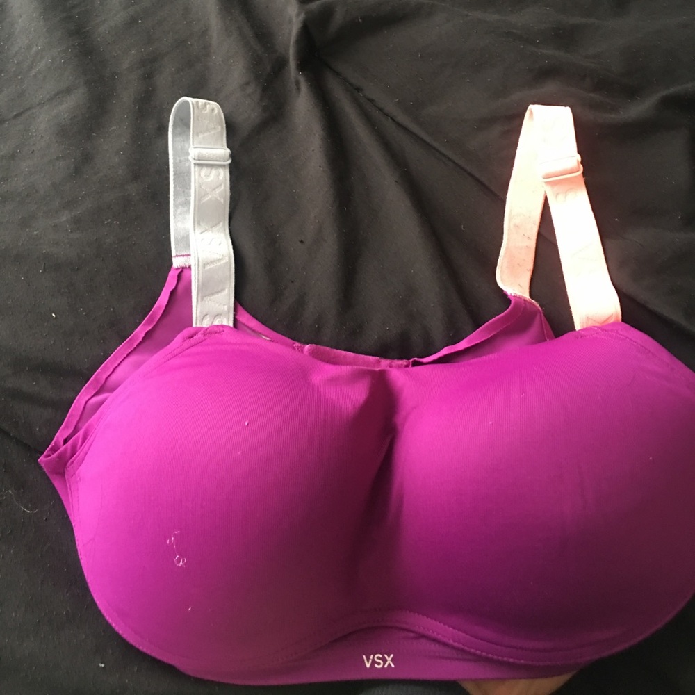 Sports bra