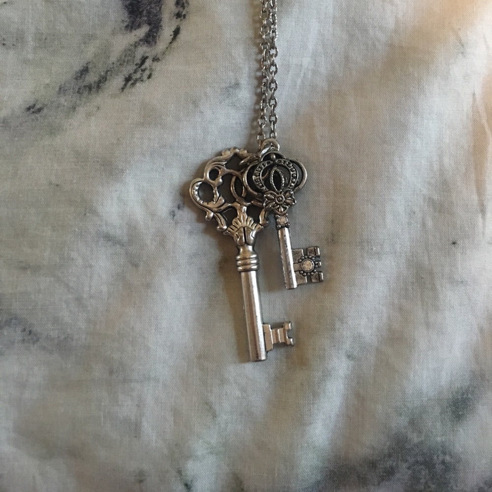 double keys necklace