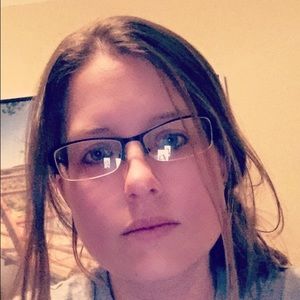 Meet your Posher, Angie