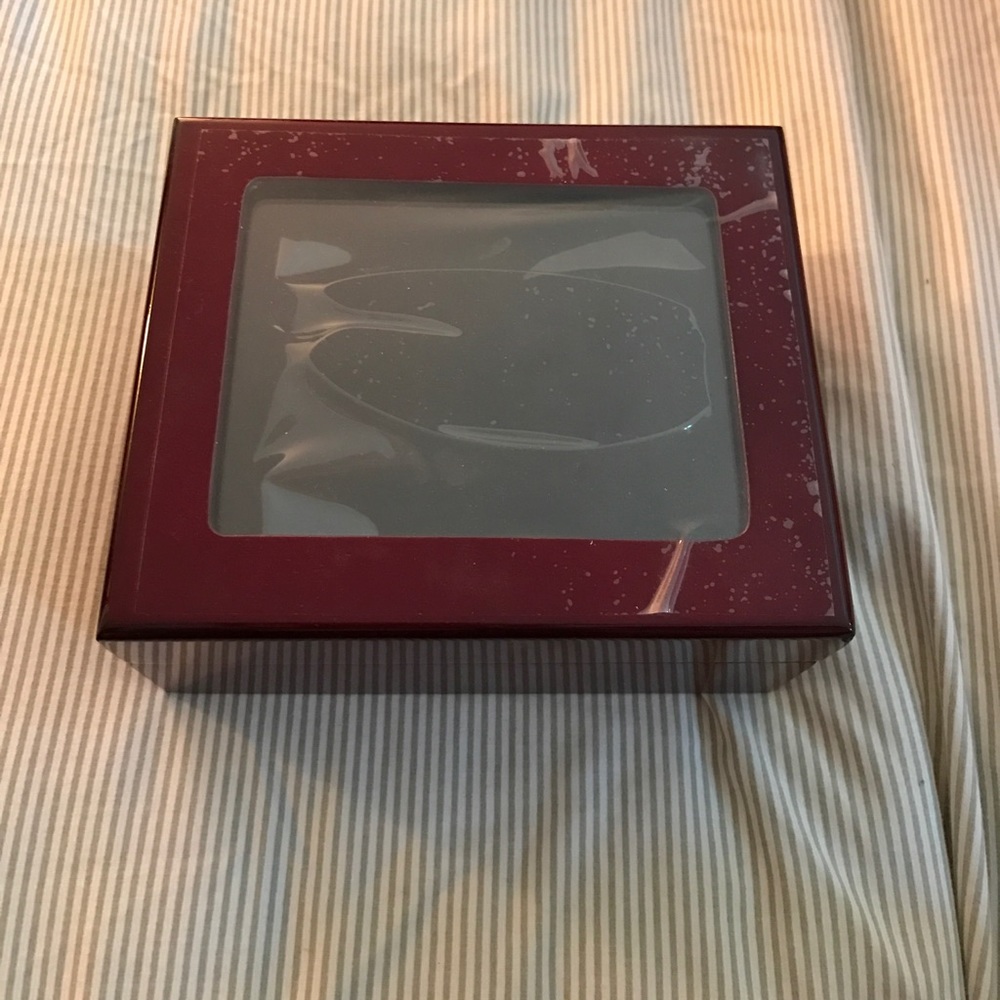 Magnetic Ring Jewelry Box