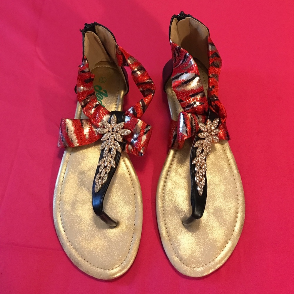 NWOT Bling sandals