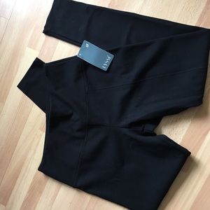 Lysse black leggings - L - never worn!