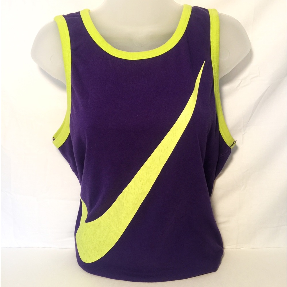 NIKE Women's Athletic Sleeveless Top Regular Fit M