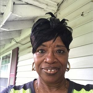 Meet your Posher, Eloise