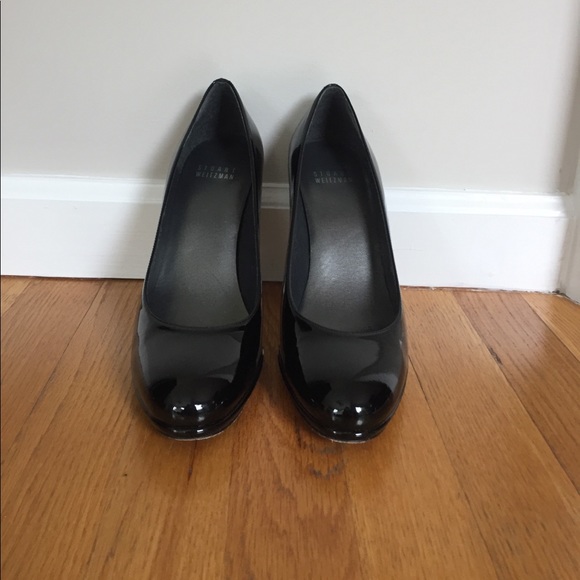 Black Patent Stuart Weitzman Heels - Picture 2 of 5
