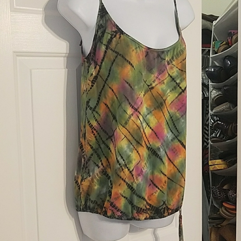 Lucky tie-dyed tank - Picture 2 of 3