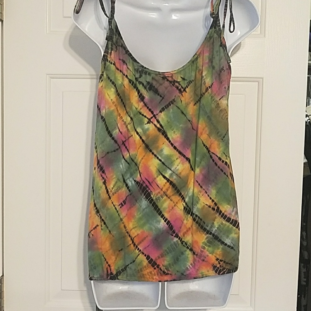 Lucky tie-dyed tank - Picture 3 of 3