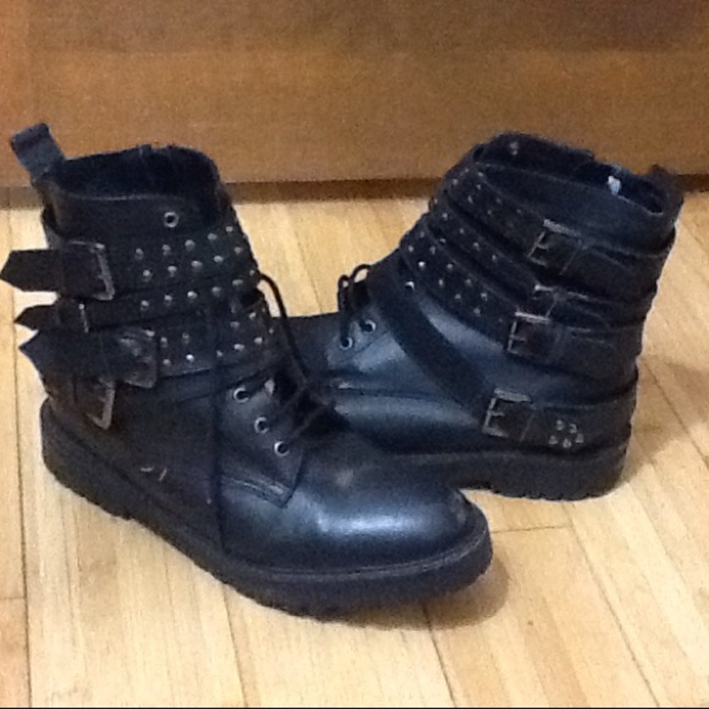 Ankle Boots/AII PRICES ARE NEGOTIABLE