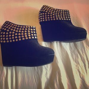 Ankle booties! Great condition, no studs missing!!