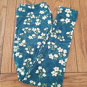 Lularoe Tall and Curvy floral leggings
