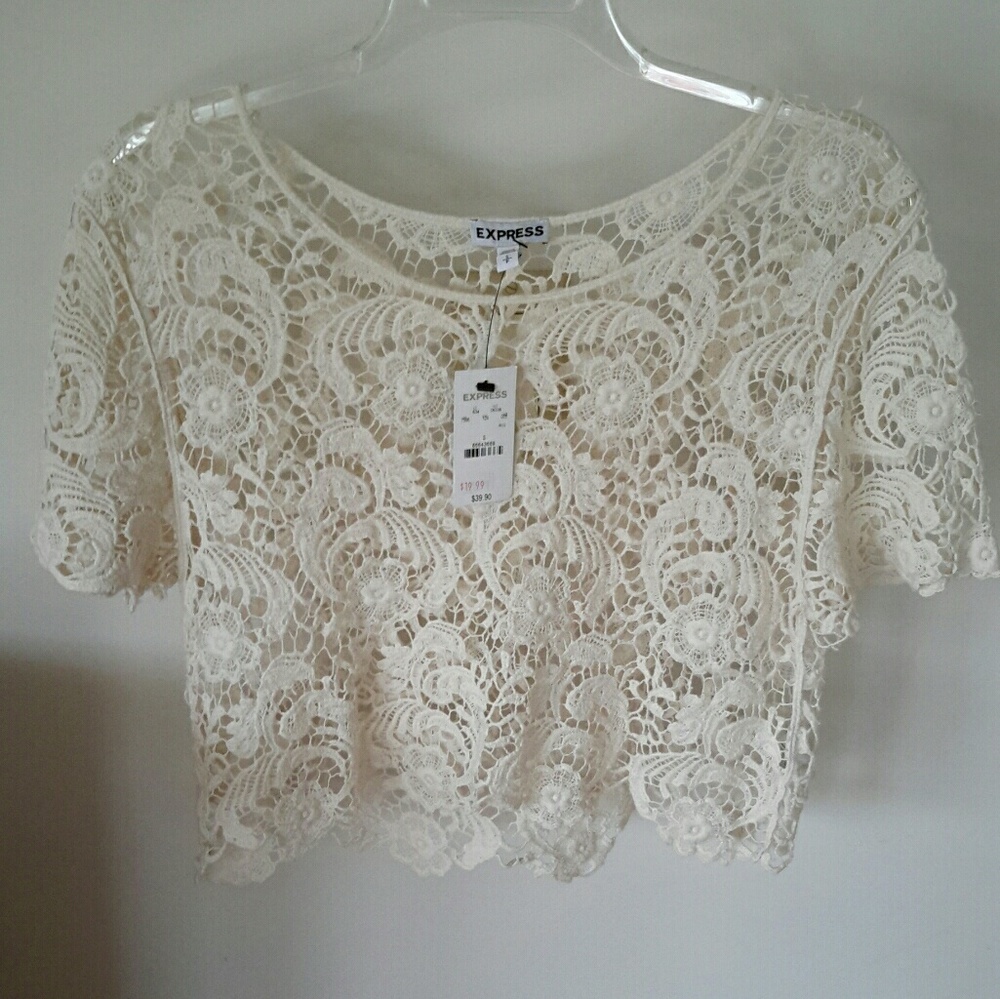 Crop crochet top