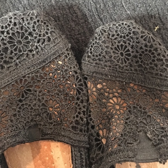 Black Floral Toms - Picture 3 of 3