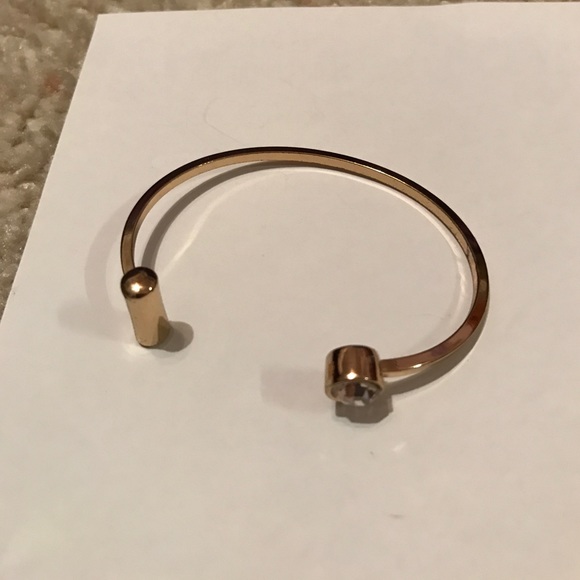 Gold Bracelet & Gold Necklace Set - Picture 3 of 4