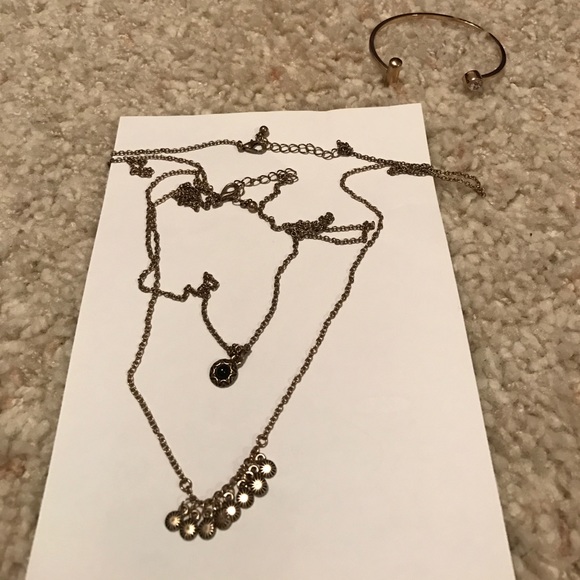 Gold Bracelet & Gold Necklace Set - Picture 2 of 4