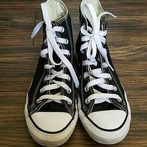 Hightop Converse Chuck Taylor All Star Sneakers