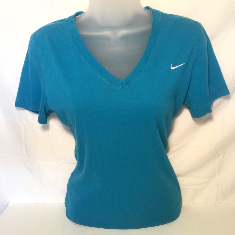 NIKE Women's Slim Fit T-Shirt The Athletic Dept. M