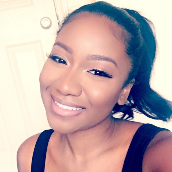 Meet your Posher, Brianna - Picture 1 of 1