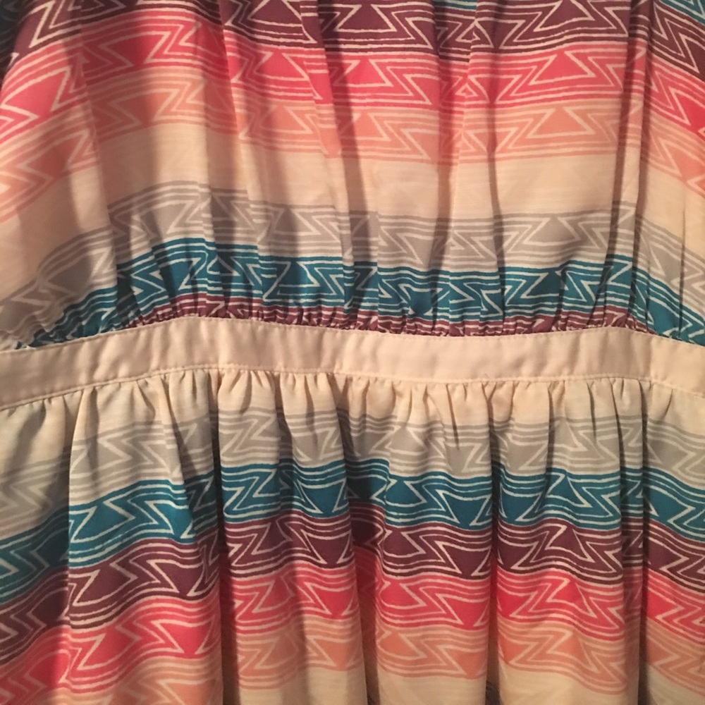 Asymmetrical Aztec Print Dress - Picture 4 of 4