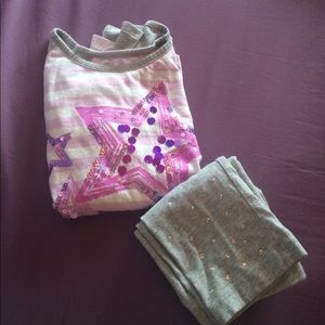 Worn once set of leggings and long sleeve tee
