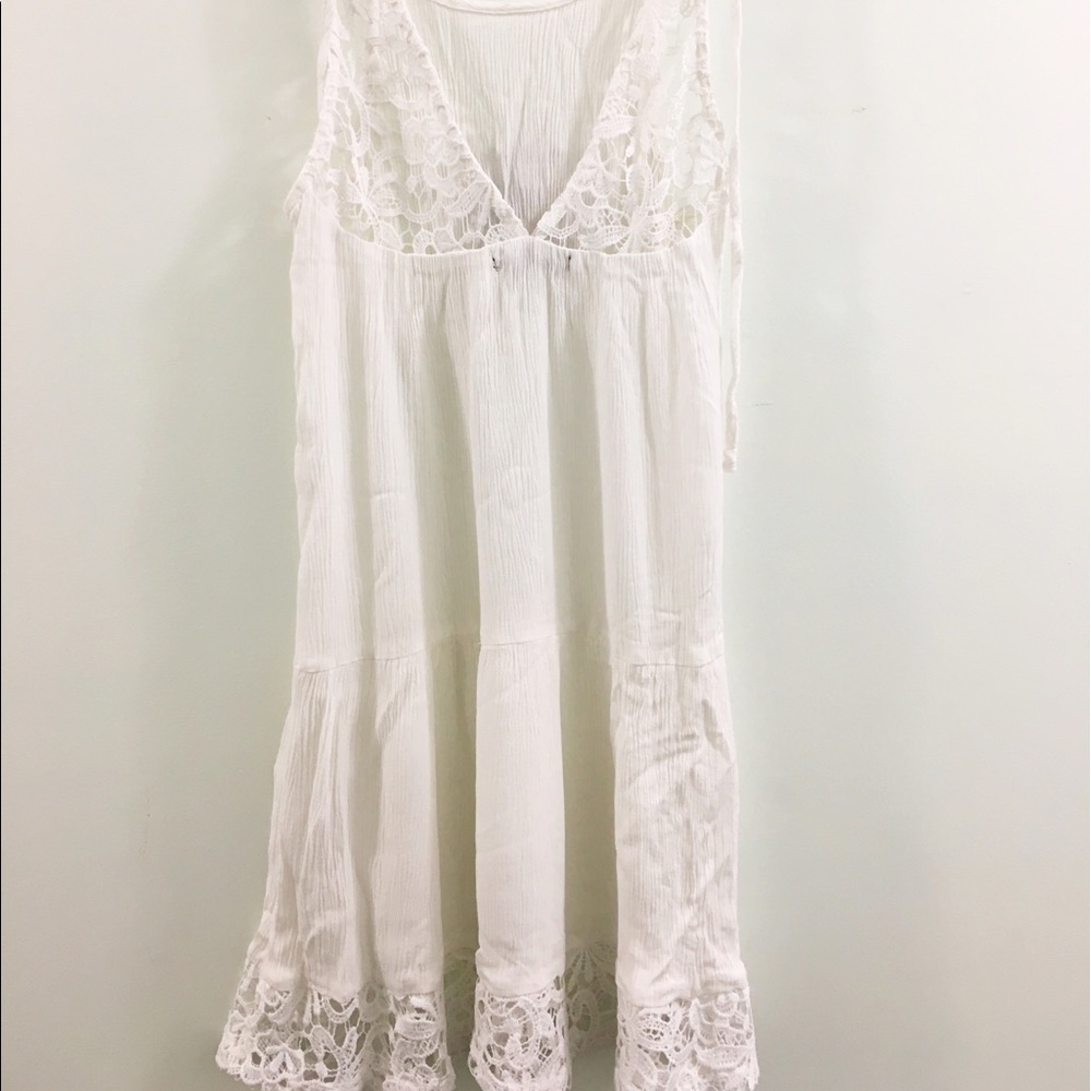 Kendall & Kylie white sundress