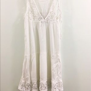 Kendall & Kylie white sundress