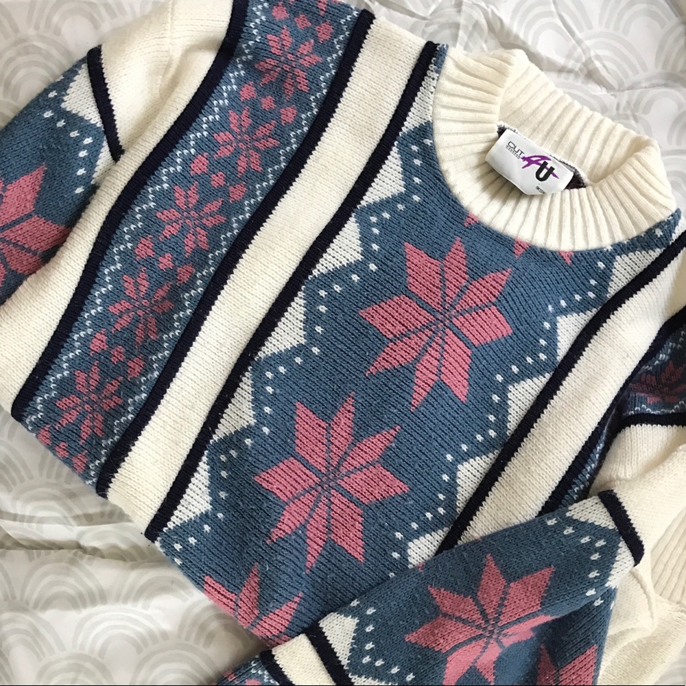 Vintage Christmas Sweater 🎉