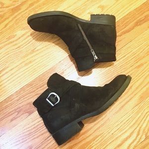 Suede black booties with leather cross front