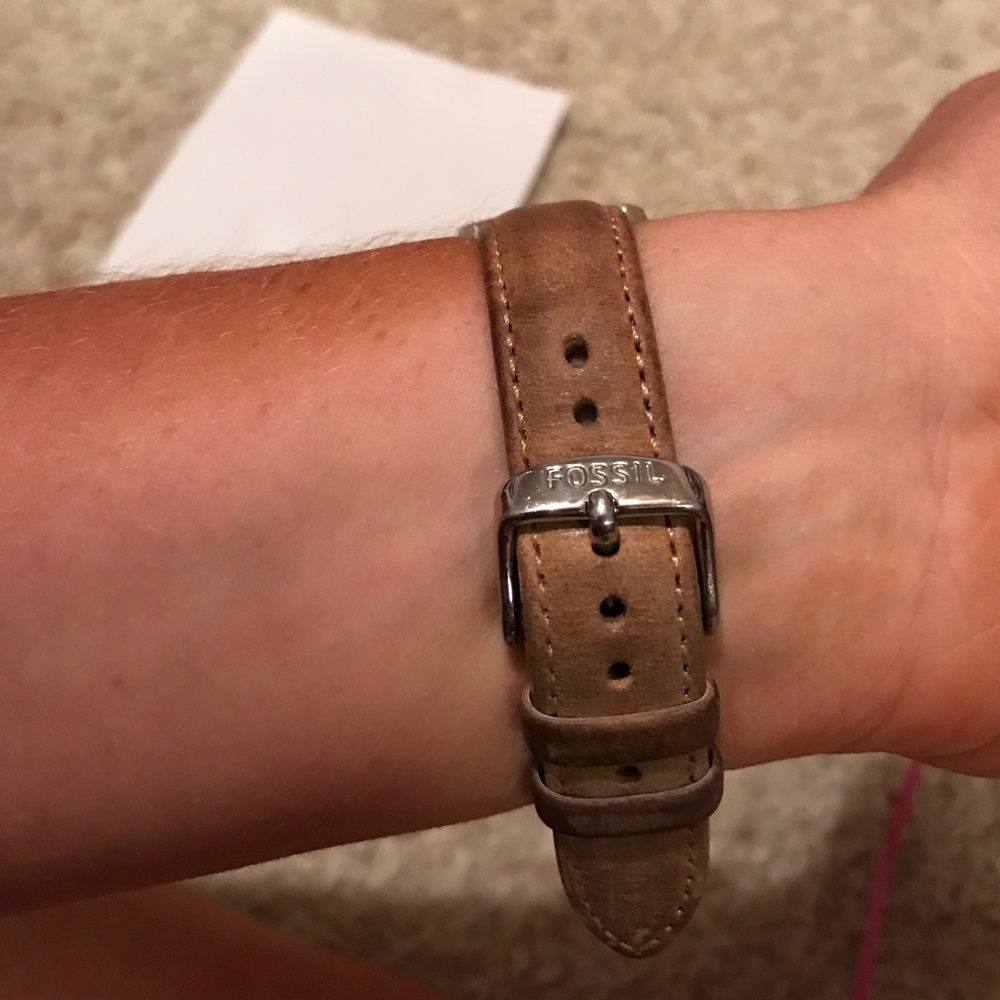 Fossil Watch - Picture 3 of 4