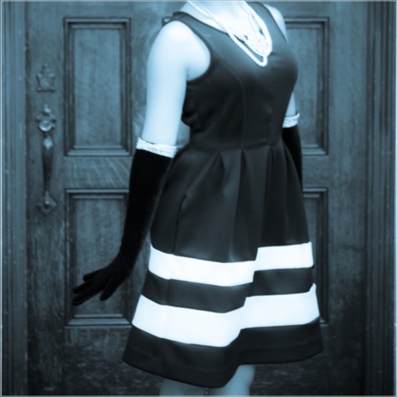 Apt. 9 Dresses & Skirts - 🌺💕Apt 9 Black & White Sleeveless Dress💕🌺