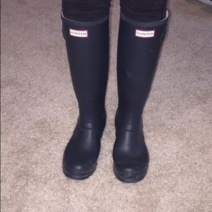 Navy blue Hunter Rain boots
