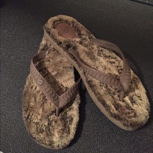 Ugg Flip Flops