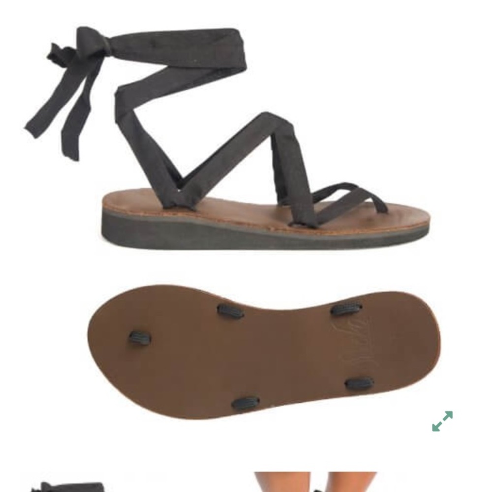 Seeko Sandals with Navy Ribbons