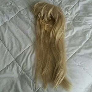 Beautiful golden platinum blond wig