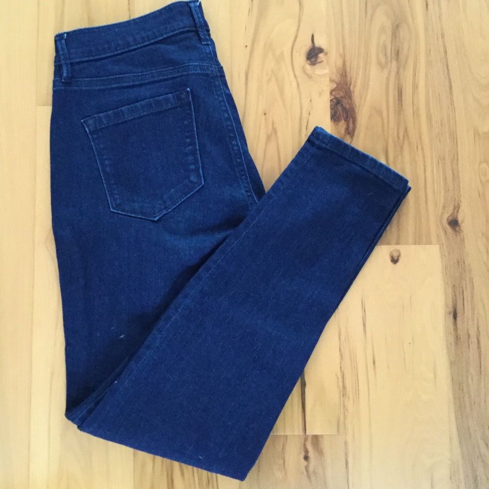 Was$18-REDUCED LOFT Super Skinny Dark Denim
