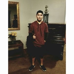 Meet your Posher, Erick antonio