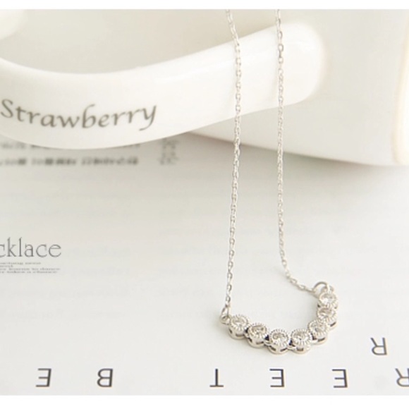 Simply delicate Necklace Cubic Zirconia - Picture 3 of 3