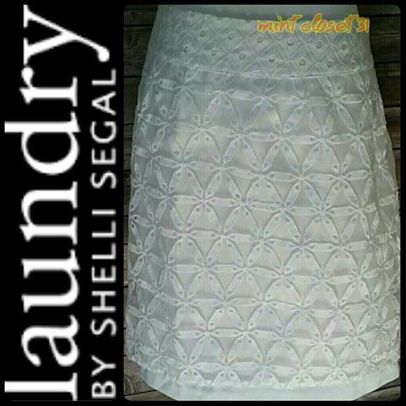 Laundry by Shelli Segal Dresses & Skirts - Laundry by Shelli Segal LA Skirt