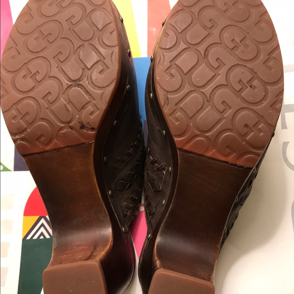 Clog - Picture 3 of 3