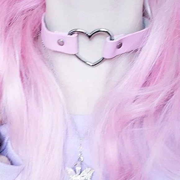 UNIF Jewelry - Pink faux leather choker