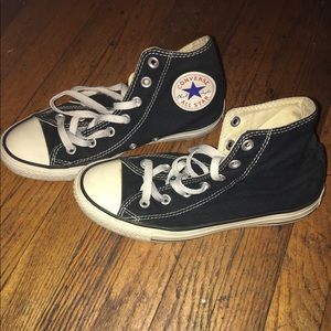 Black Converse All-stars