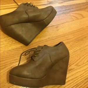 Cute preppy girl swag wedges